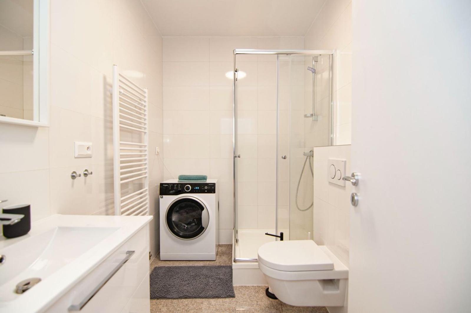 Beautiful Apartment In The City Center Bratislava Exterior photo