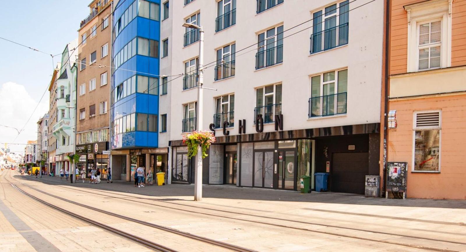 Beautiful Apartment In The City Center Bratislava Exterior photo