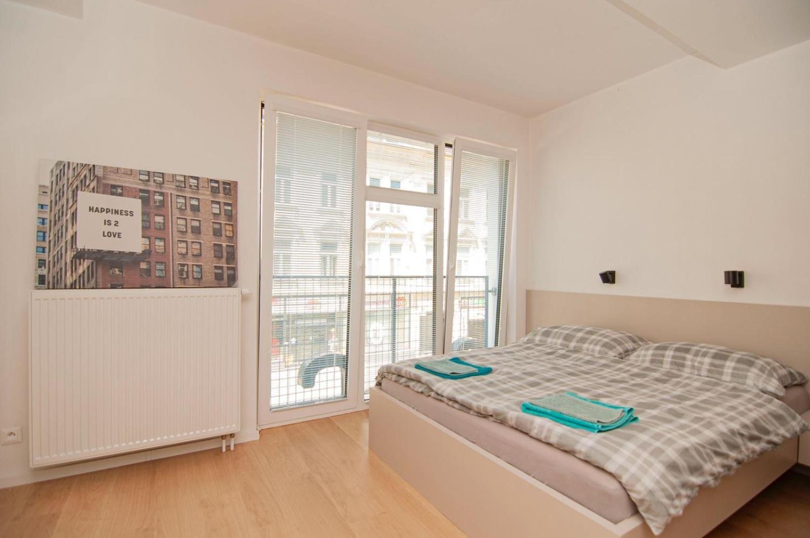 Beautiful Apartment In The City Center Bratislava Exterior photo